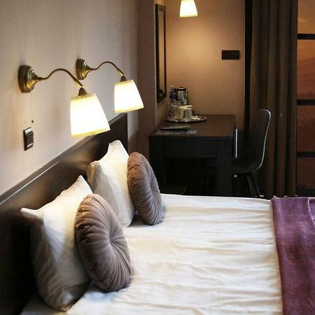 Hotel The Hill Veliko Tărnovo Esterno foto