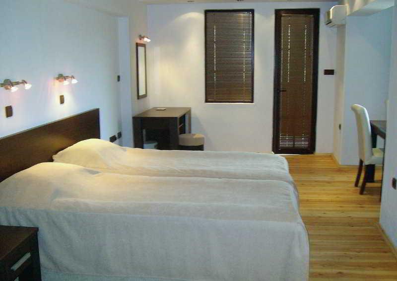 Hotel The Hill Veliko Tărnovo Esterno foto