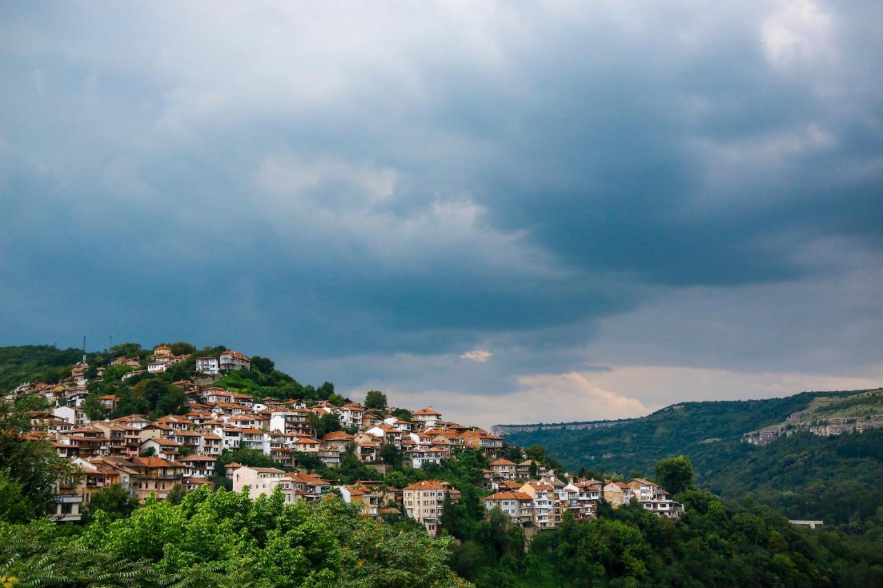 Hotel The Hill Veliko Tărnovo Esterno foto